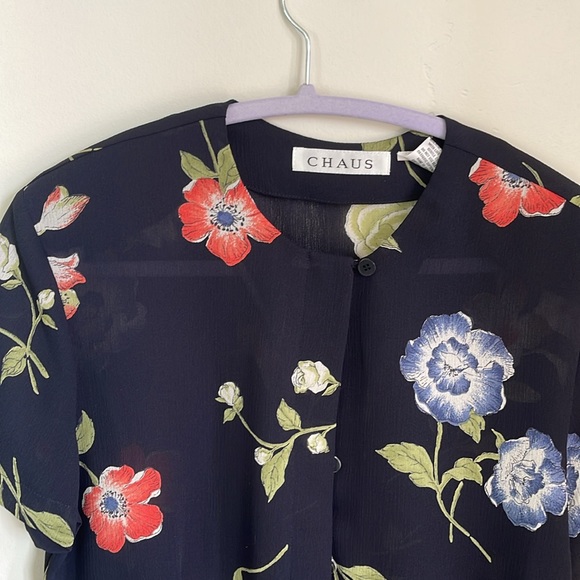 vintage floral blouse, button up size 12 - Picture 2 of 3